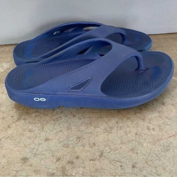 Oofos Blue Flip Flops Size M 10/W 12 - Picture 7 of 9